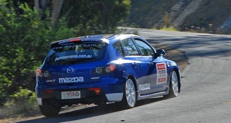 Szupersportkocsikkal tartotta az iramot a Mazda3 MPS.